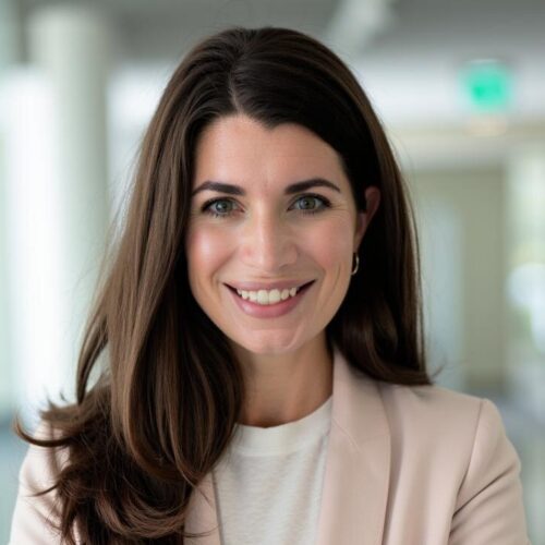 Melinda Brock headshot